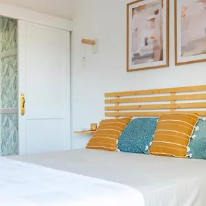 https://beach-house-playa-del-ingles.in-canary-islands.com